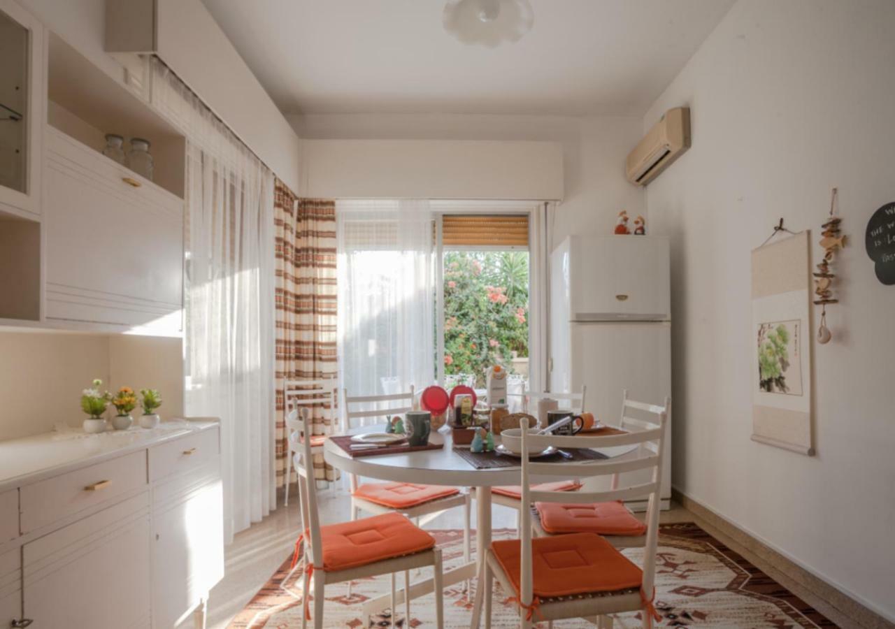Sunny Family Home By The Beach Lemesós Eksteriør bilde